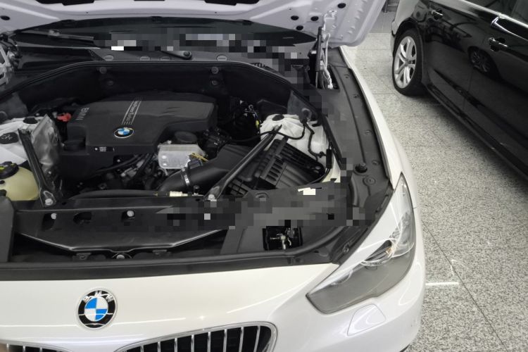 Used BMW 5 Series GT 2015 528i Leading Model Engine Bay Left