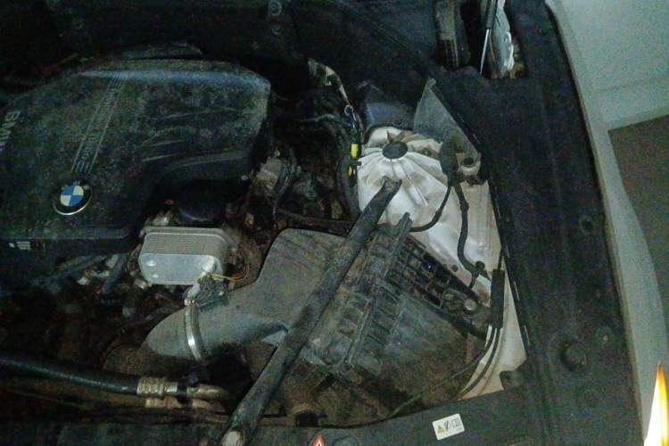 Used BMW 5 Series GT 2015 528i Leading Model Engine Bay Left