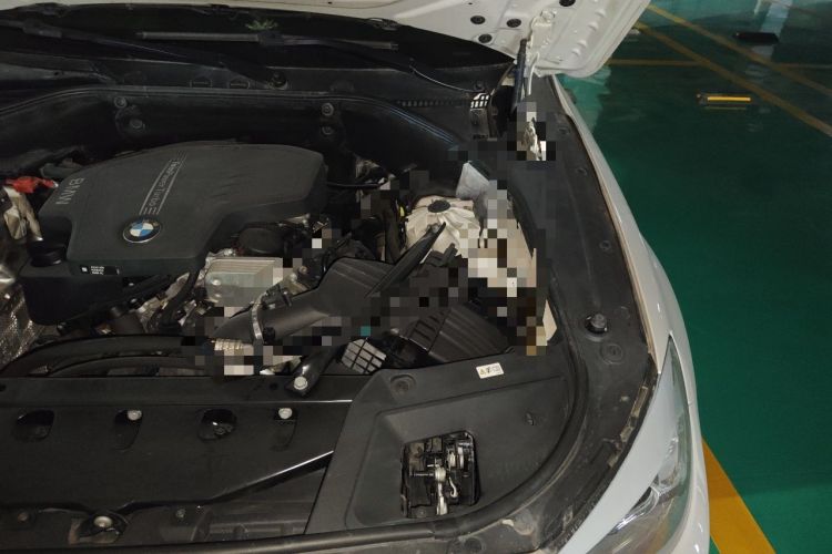 Used BMW 5 Series GT 2015 528i Leading Model Engine Bay Left