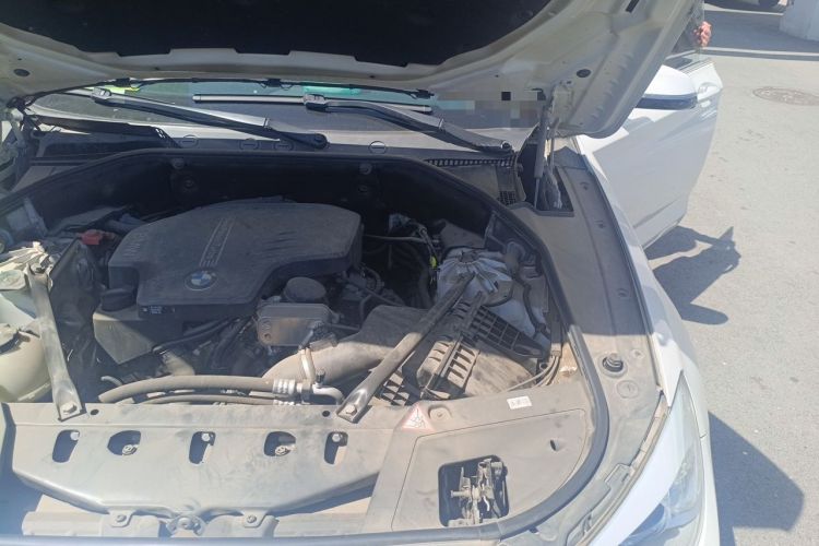 Used BMW 5 Series GT 2015 528i Leading Model Engine Bay Left