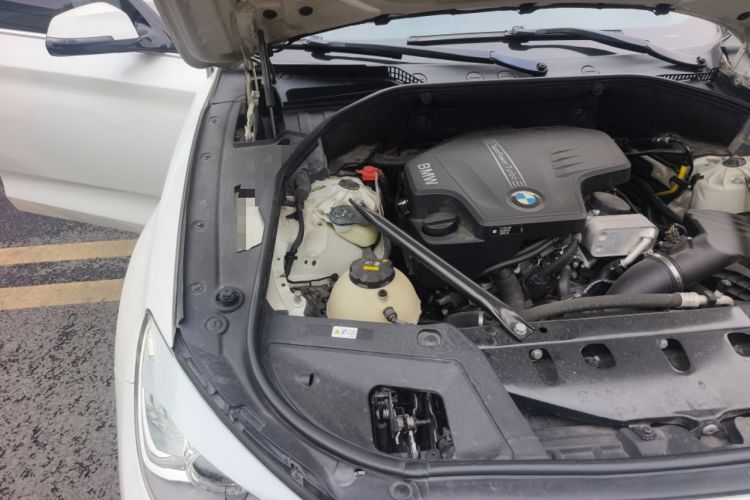 Used BMW 5 Series GT 2015 528i Leading Model Engine Bay Right