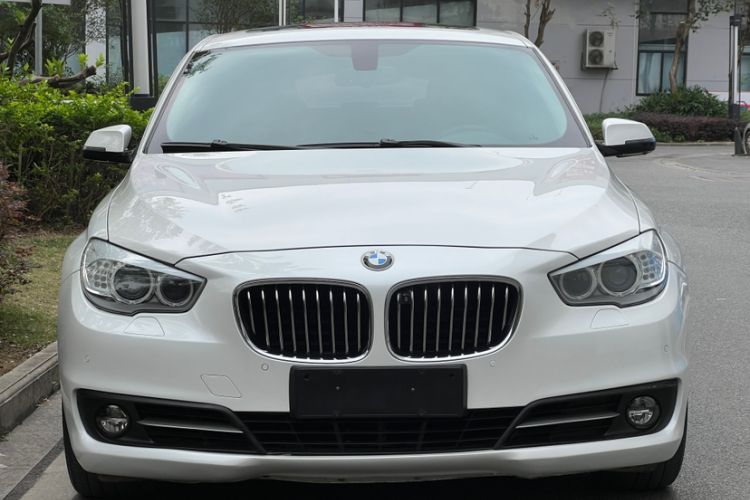 Used BMW 5 Series GT 2015 528i Leading Model Exterior 1