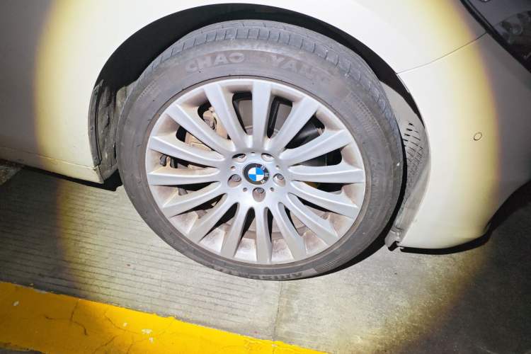 Used BMW 5 Series GT 2015 535i Leading Model Exterior 1
