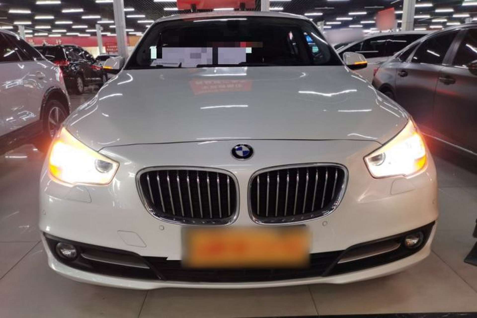 Used BMW 5 Series GT 2015 528i Leading Model Exterior 1