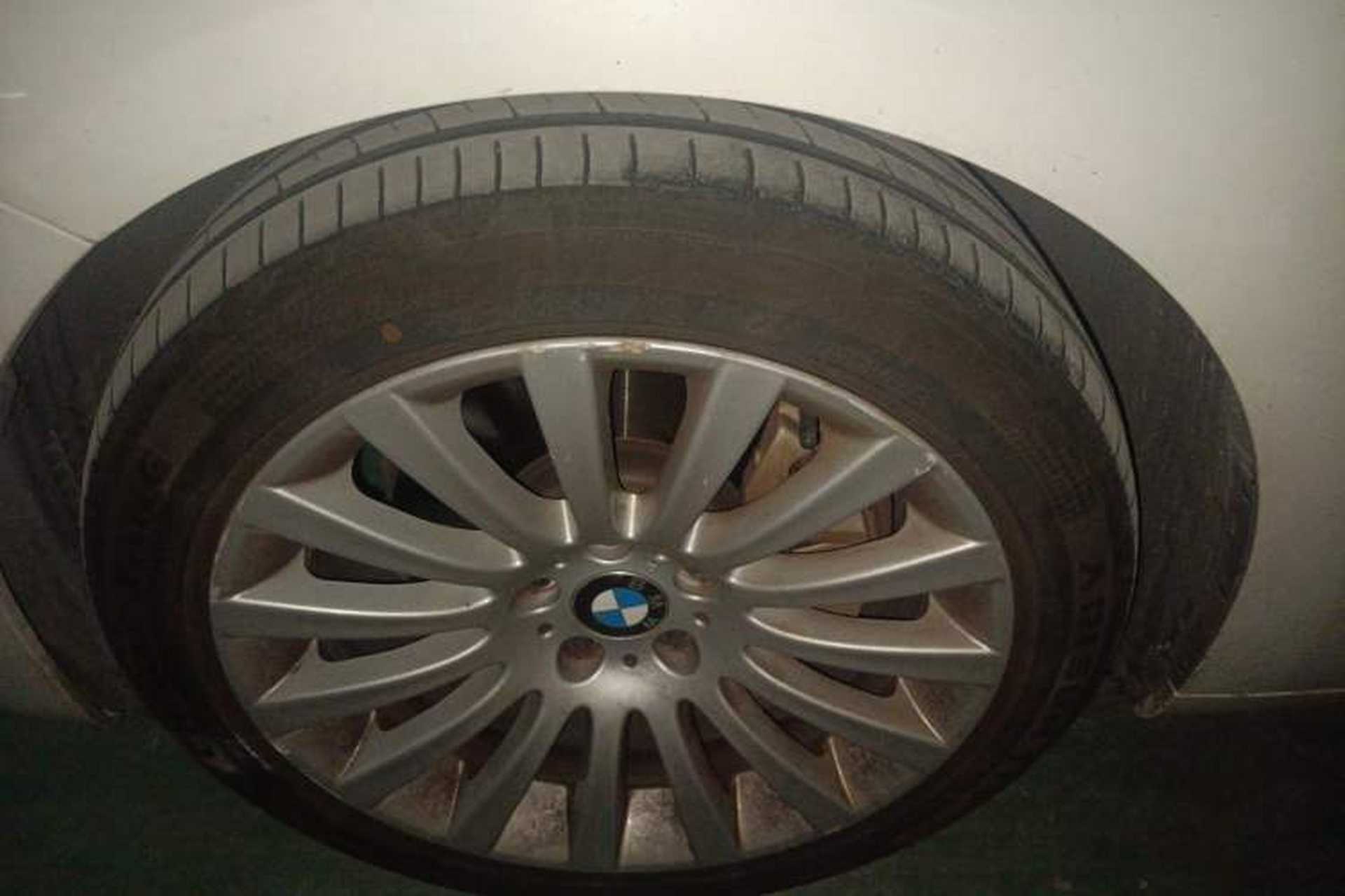 Used BMW 5 Series GT 2015 535i Leading Model Exterior 2