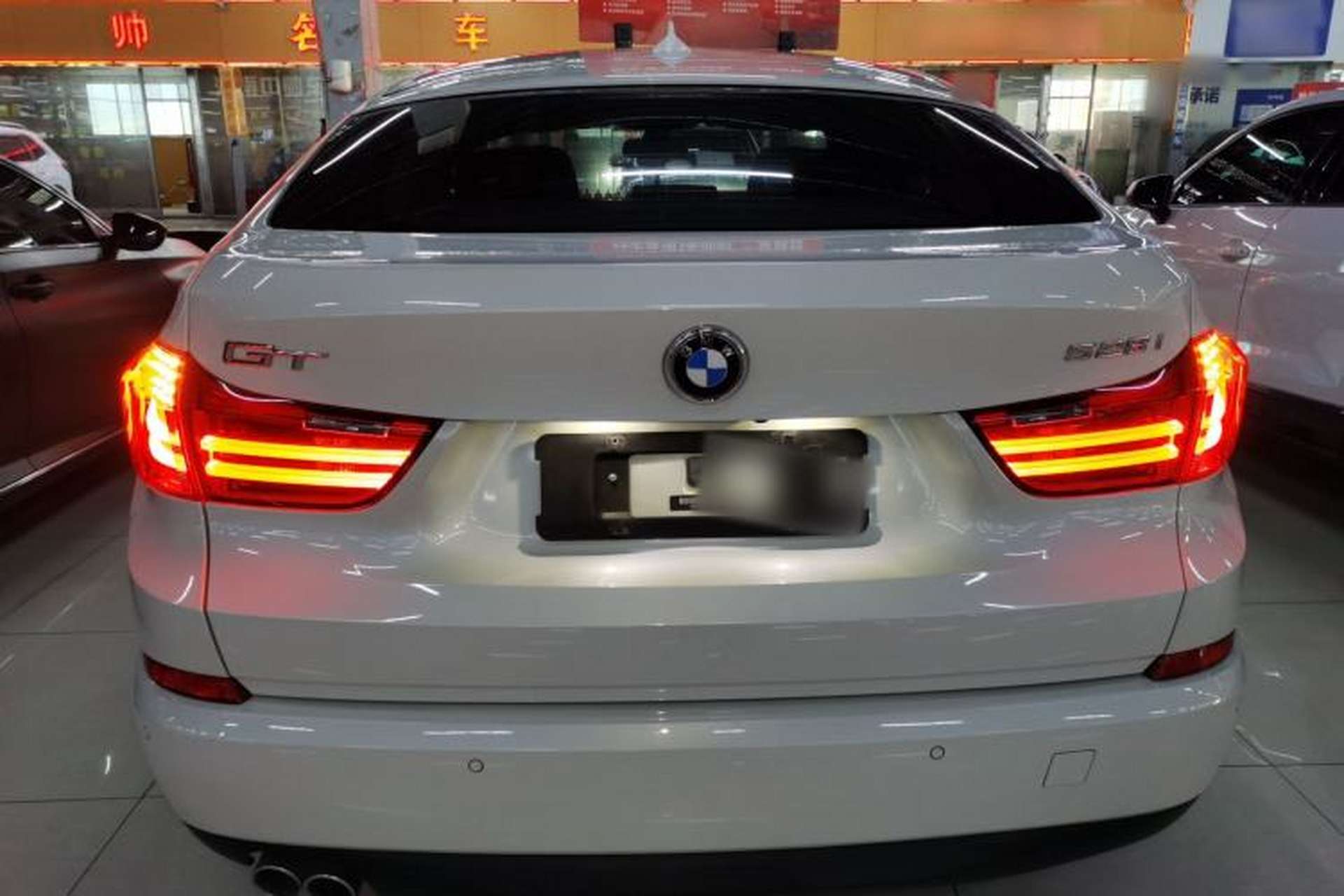 Used BMW 5 Series GT 2015 528i Leading Model Exterior 4