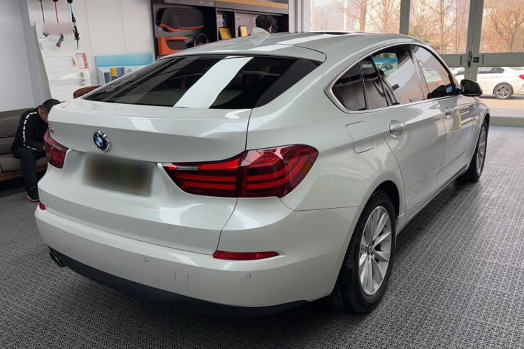 Used BMW 5 Series GT 2015 528i Leading Model Exterior 5