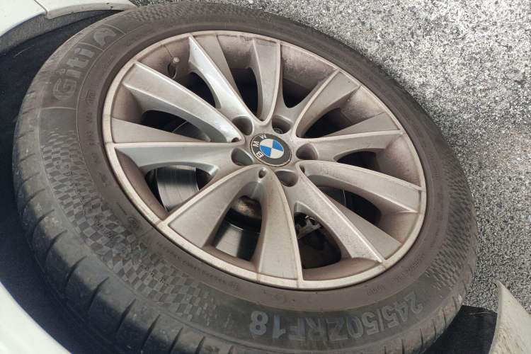 Used BMW 5 Series GT 2015 528i Leading Model Exterior 7
