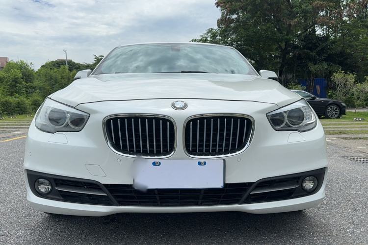 Used BMW 5 Series GT 2015 528i Leading Model Front