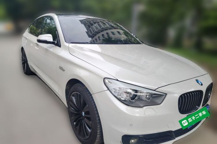 Used BMW 5 Series GT 2015 528i Luxury Edition Front Right 45 Deg