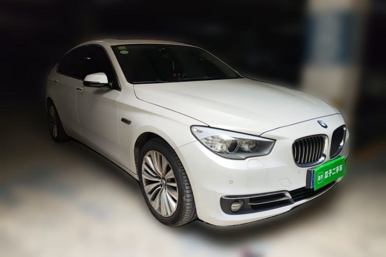 Used BMW 5 Series GT 2015 528i Luxury Edition Front Right 45 Deg