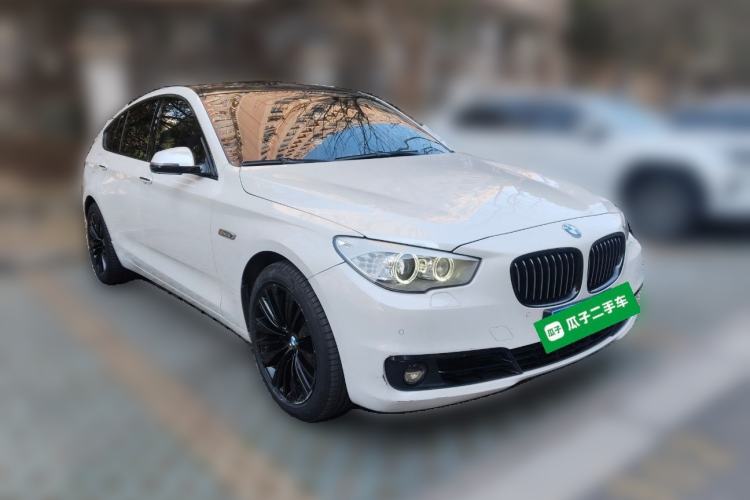 Used BMW 5 Series GT 2015 528i Luxury Edition Front Right 45 Deg