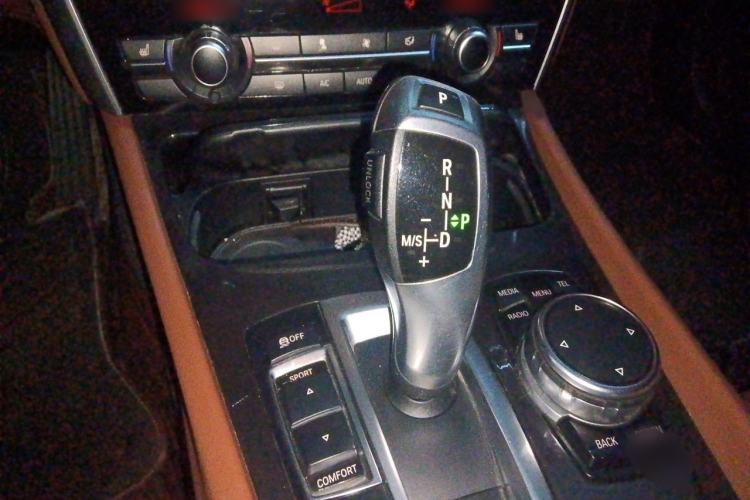 Used BMW 5 Series GT 2015 528i Leading Model Gear Lever