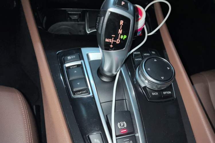 Used BMW 5 Series GT 2015 528i Leading Model Gear Lever