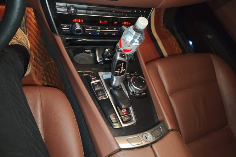 Used BMW 5 Series GT 2015 528i Leading Model Gear Lever