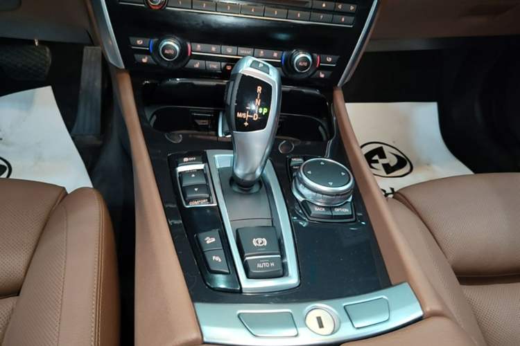 Used BMW 5 Series GT 2015 535i xDrive Gear Lever