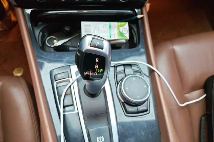 Used BMW 5 Series GT 2015 528i Leading Model Gear Lever