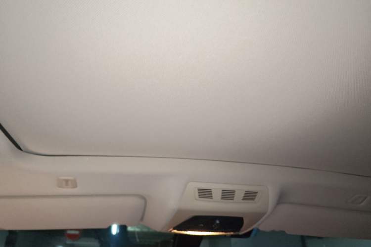 Used BMW 5 Series GT 2015 535i Leading Model Headliner