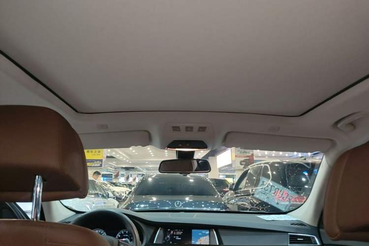 Used BMW 5 Series GT 2015 535i xDrive Headliner