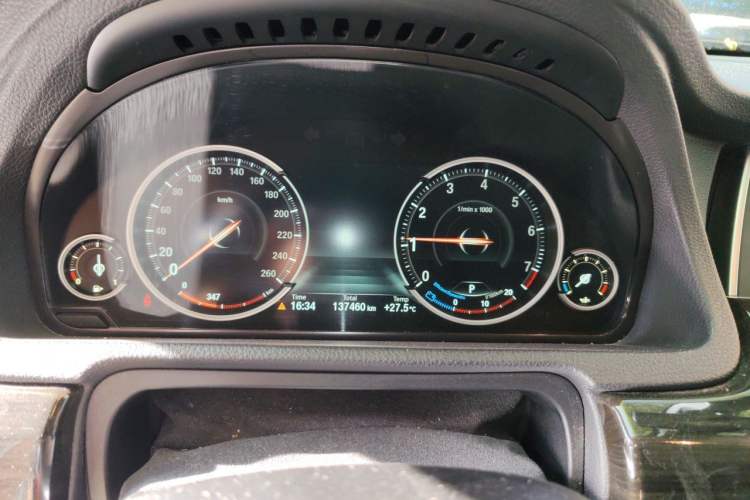 Used BMW 5 Series GT 2015 528i Luxury Edition Instrument Cluster
