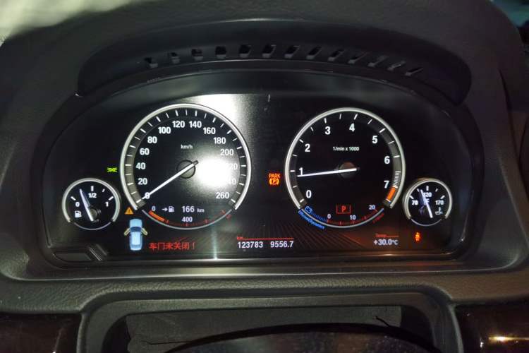 Used BMW 5 Series GT 2015 528i Leading Model Instrument Cluster