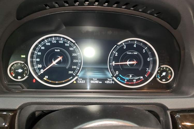 Used BMW 5 Series GT 2015 535i xDrive Instrument Cluster