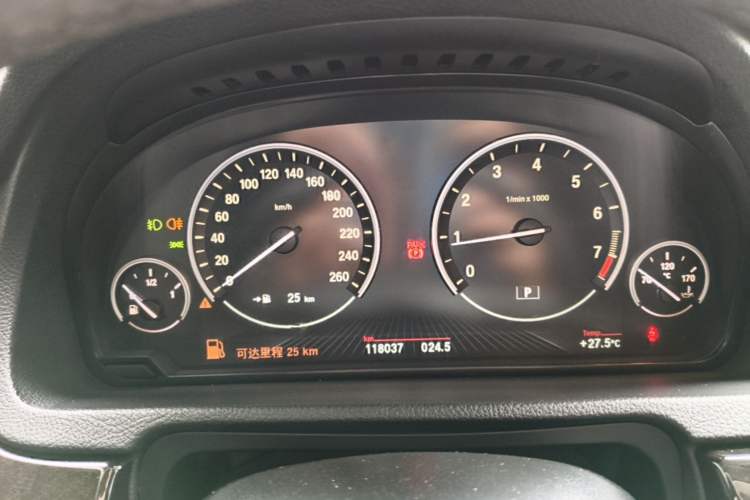 Used BMW 5 Series GT 2015 528i Luxury Edition Instrument Cluster