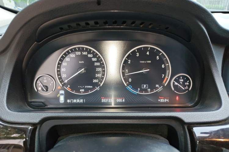 Used BMW 5 Series GT 2015 528i Leading Model Instrument Cluster