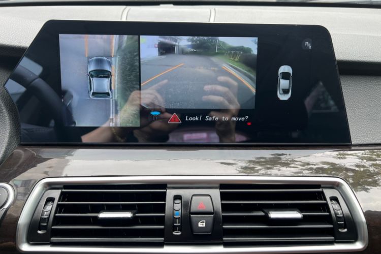 Used BMW 5 Series GT 2015 528i Leading Model Interior 4