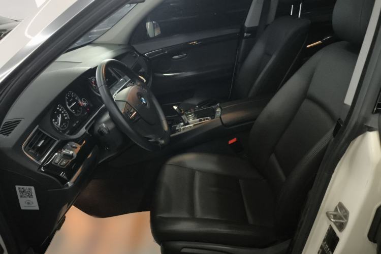 Used BMW 5 Series GT 2015 528i Leading Model Left Front Seat