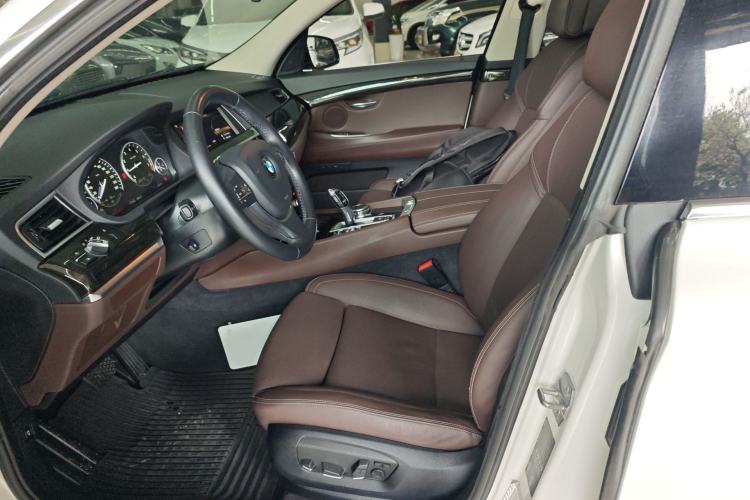 Used BMW 5 Series GT 2015 528i Luxury Edition Left Front Seat