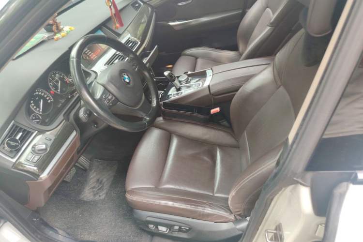 Used BMW 5 Series GT 2015 528i Luxury Edition Left Front Seat