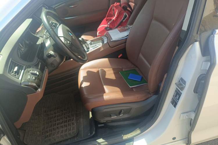 Used BMW 5 Series GT 2015 528i Leading Model Left Front Seat