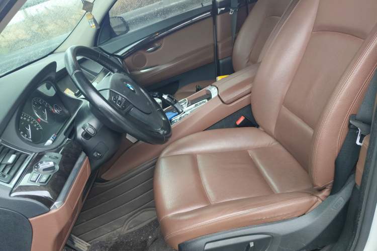 Used BMW 5 Series GT 2015 528i Leading Model Left Front Seat