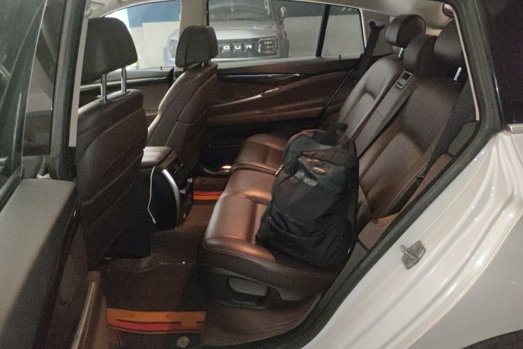 Used BMW 5 Series GT 2015 528i Luxury Edition Left Rear Seat