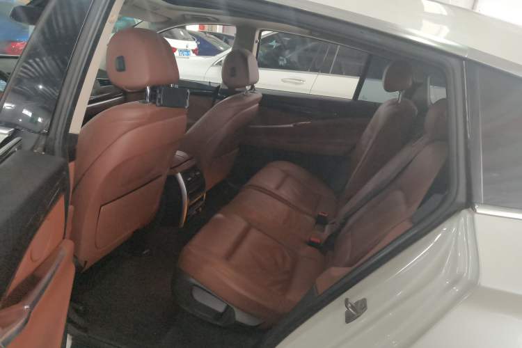Used BMW 5 Series GT 2015 528i Leading Model Left Rear Seat