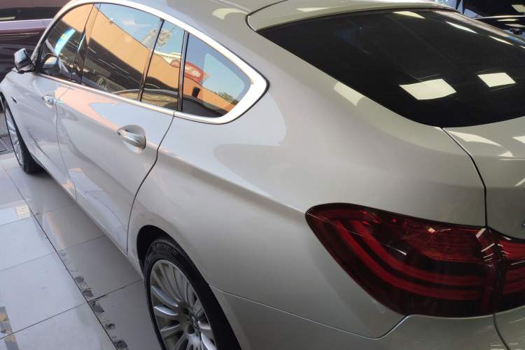 Used BMW 5 Series GT 2015 535i Leading Model Left Side