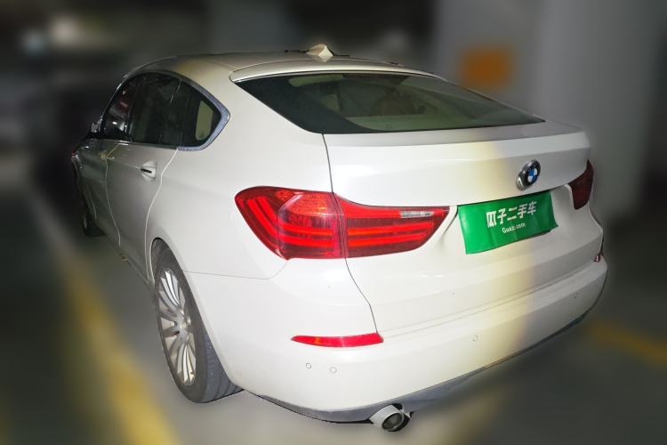 Used BMW 5 Series GT 2015 535i Leading Model Rear Left 45 Deg