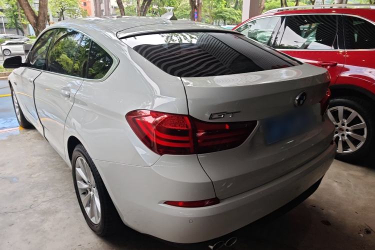 Used BMW 5 Series GT 2015 528i Leading Model Rear Left 45 Deg