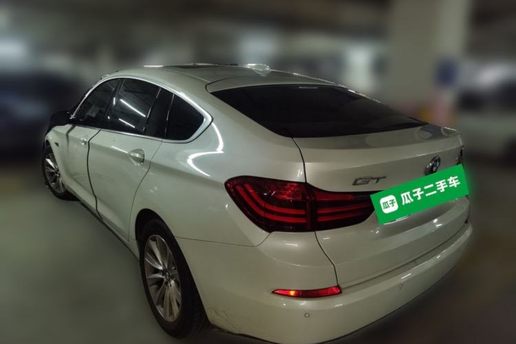 Used BMW 5 Series GT 2015 528i Leading Model Rear Left 45 Deg