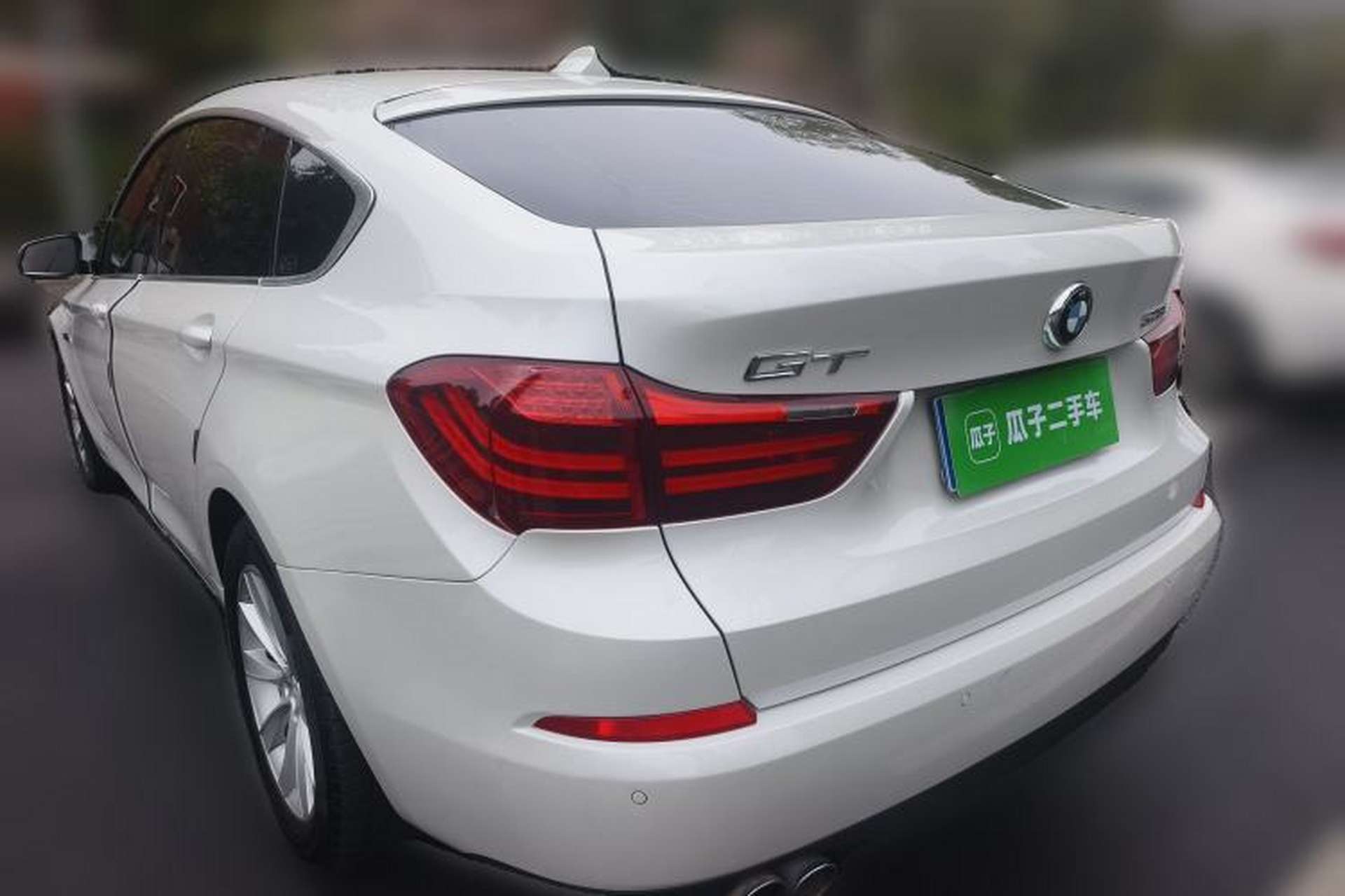 Used BMW 5 Series GT 2015 528i Leading Model Rear Left 45 Deg