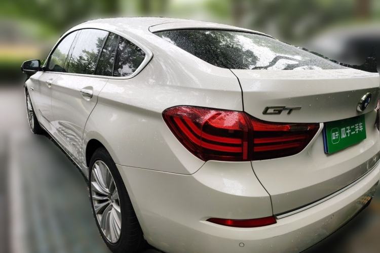 Used BMW 5 Series GT 2015 528i Luxury Edition Rear Left 45 Deg