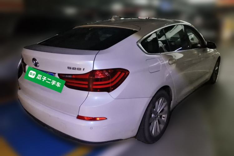 Used BMW 5 Series GT 2015 528i Leading Model Rear Right 45 Deg