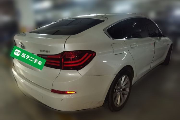 Used BMW 5 Series GT 2015 528i Leading Model Rear Right 45 Deg