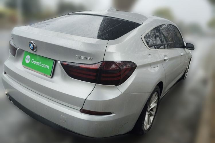 Used BMW 5 Series GT 2015 528i Leading Model Rear Right 45 Deg