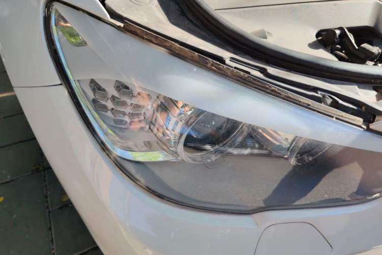 Used BMW 5 Series GT 2015 528i Luxury Edition Right Front Headlight