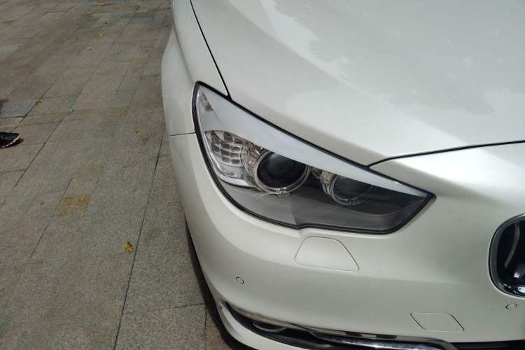Used BMW 5 Series GT 2015 528i Luxury Edition Right Front Headlight