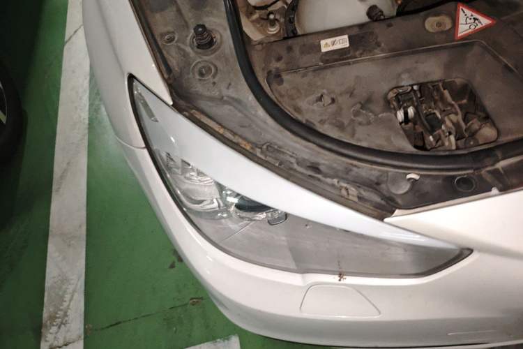 Used BMW 5 Series GT 2015 528i Leading Model Right Front Headlight