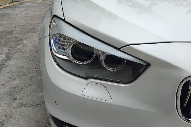 Used BMW 5 Series GT 2015 528i Leading Model Right Front Headlight