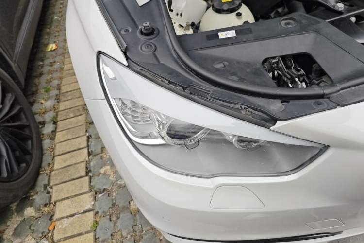 Used BMW 5 Series GT 2015 528i Leading Model Right Front Headlight